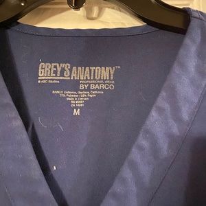 Women’s scrubs